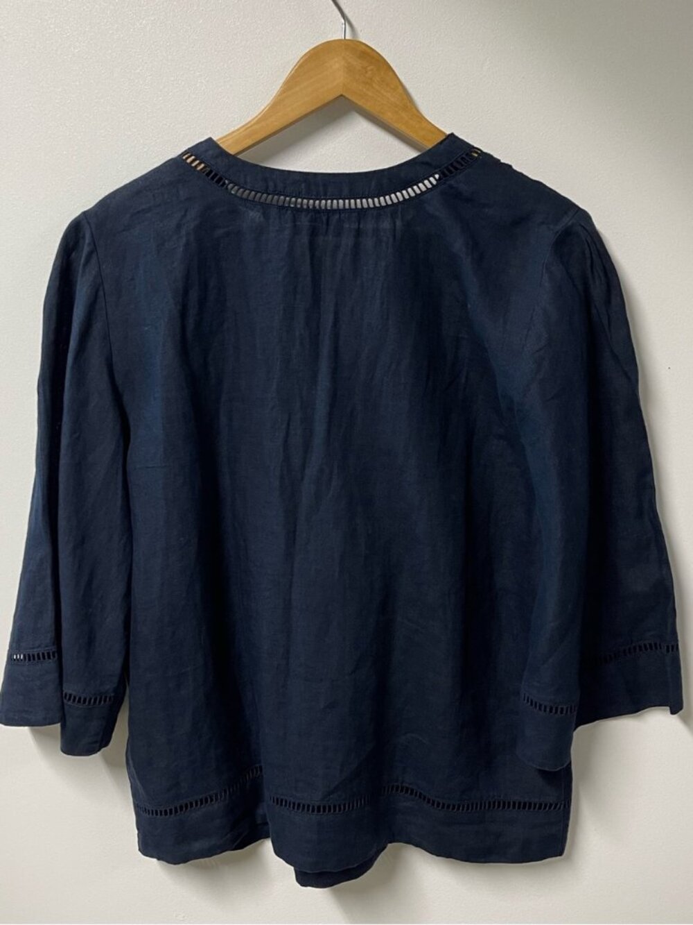LAUREN Ralph Lauren Linen Classic Pintuck Split-Neck Tunic in Navy - Picture 3 of 8